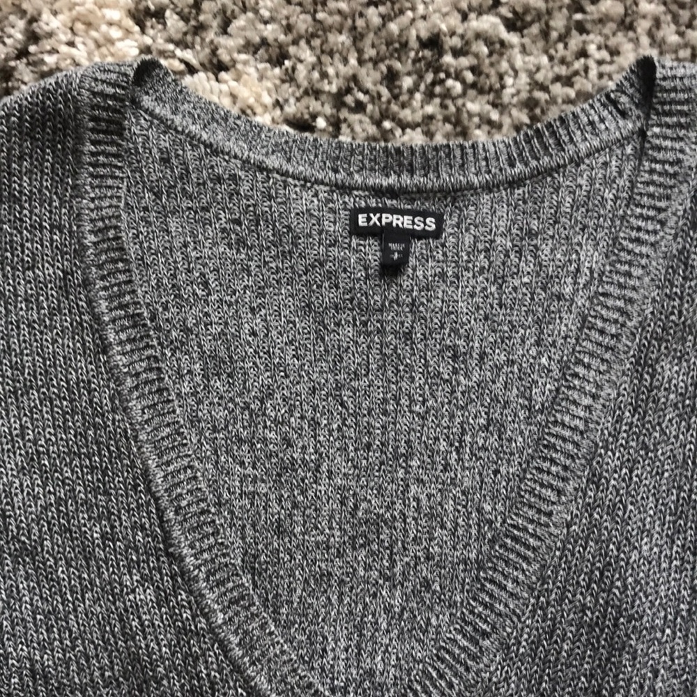 Express sweater - Picture 3 of 3